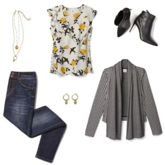 CAbi 3963 Birdwatcher Blouse Size: Medium - Picture 7 of 11